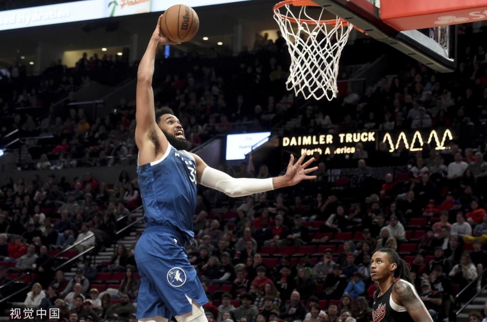 使得他成为 使得他成为