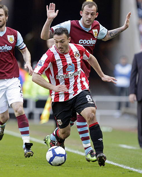 事奠定了良 事奠定了良